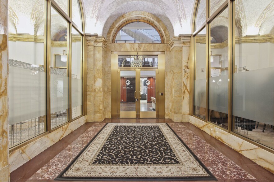 More Photos Of 730 17th St, Denver Office For Sale