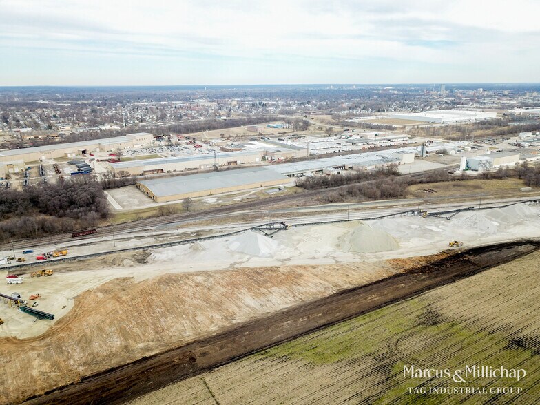 More Photos Of 1507 S Olive St, South Bend Warehouse For Lease