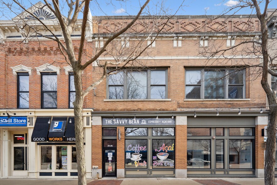 More Photos Of 212-218 E 4th St, Waterloo Loft Creative Space For Sale