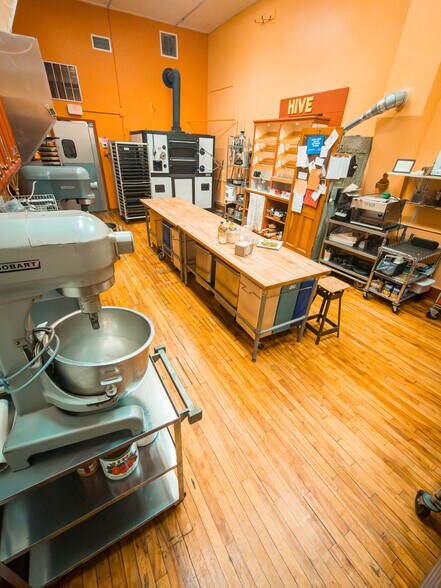 More Photos Of 127 N Main St, Amherst Storefront Retail Residential For Sale