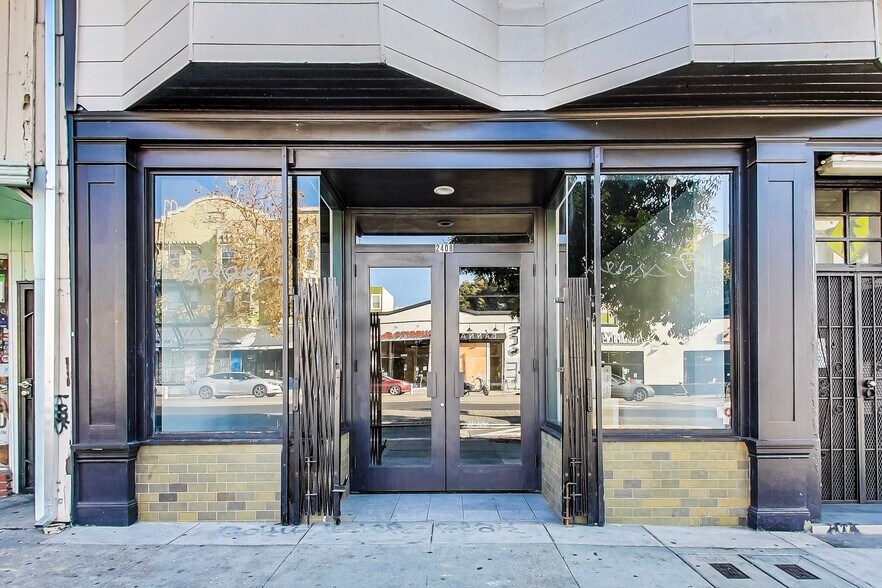 More Photos Of 2404 Telegraph Ave, Oakland Apartments For Lease
