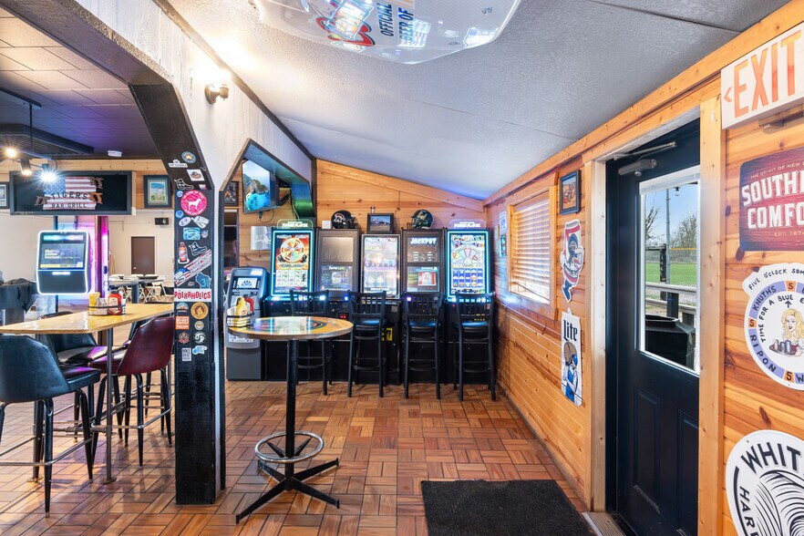 More Photos Of W12010 Rose Eld Rd, Ripon Restaurant For Sale