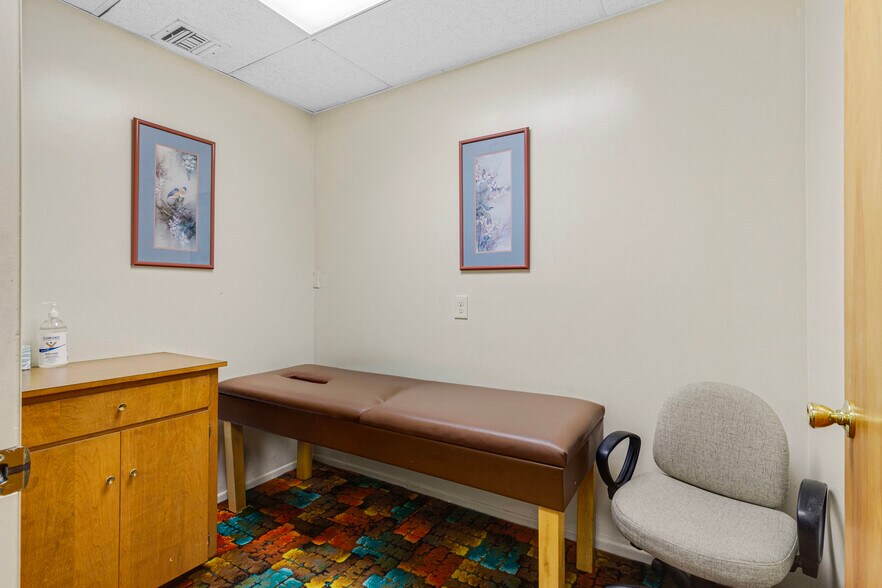 More Photos Of 3480 Live Oak St, Huntington Park Medical For Sale