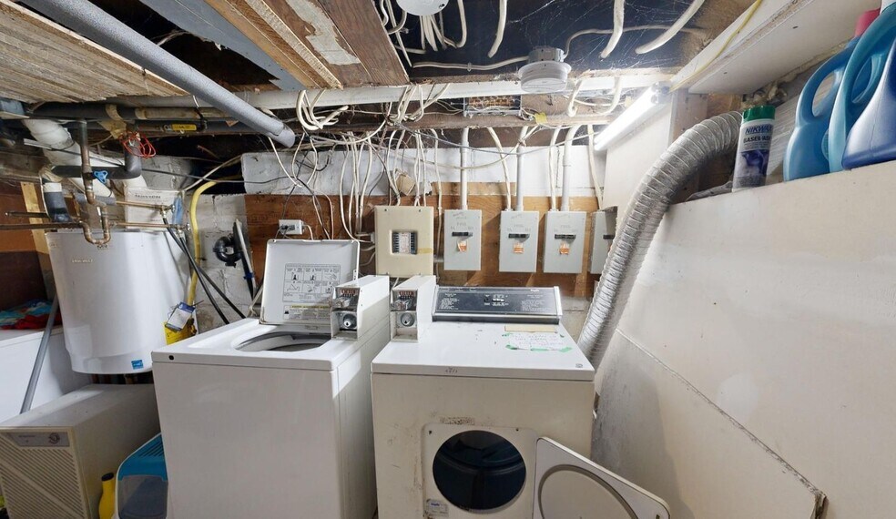 More Photos Of 184 Simcoe St, London Apartments For Sale