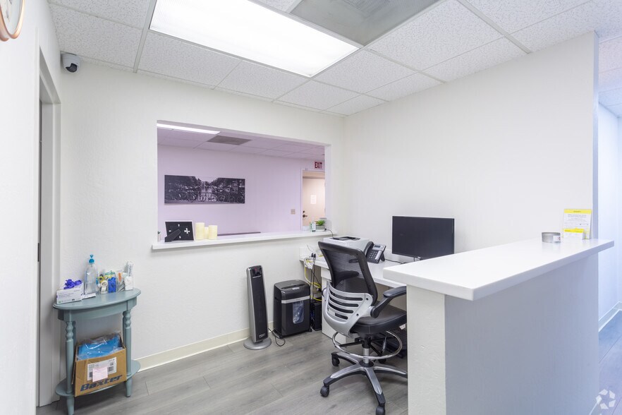 More Photos Of 15899 Los Gatos-Almaden Rd, Los Gatos Medical For Lease
