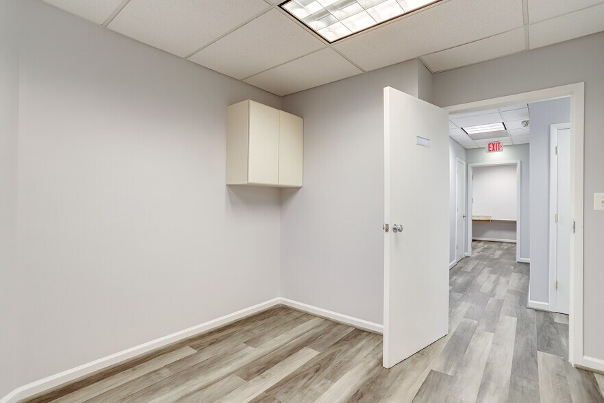 More Photos Of 611 S Carlin Springs Rd, Arlington Medical For Lease