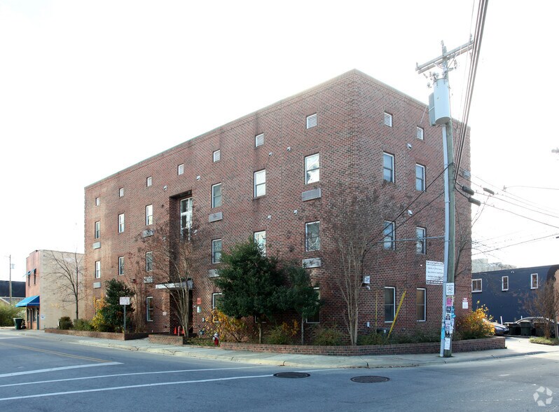 More Photos Of 115 N Merritt Mill Rd, Chapel Hill Apartments For Lease