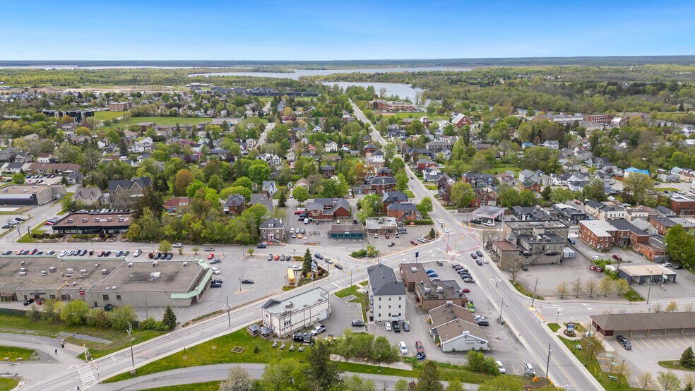 More Photos Of 19 Moore St, Carleton Place General Retail For Sale