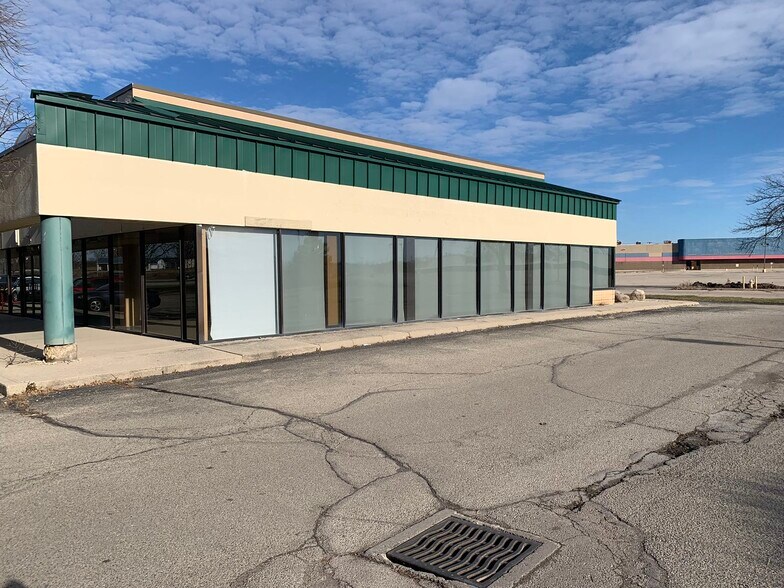 More Photos Of 5537-5597 Salem Ave, Dayton Unknown For Lease