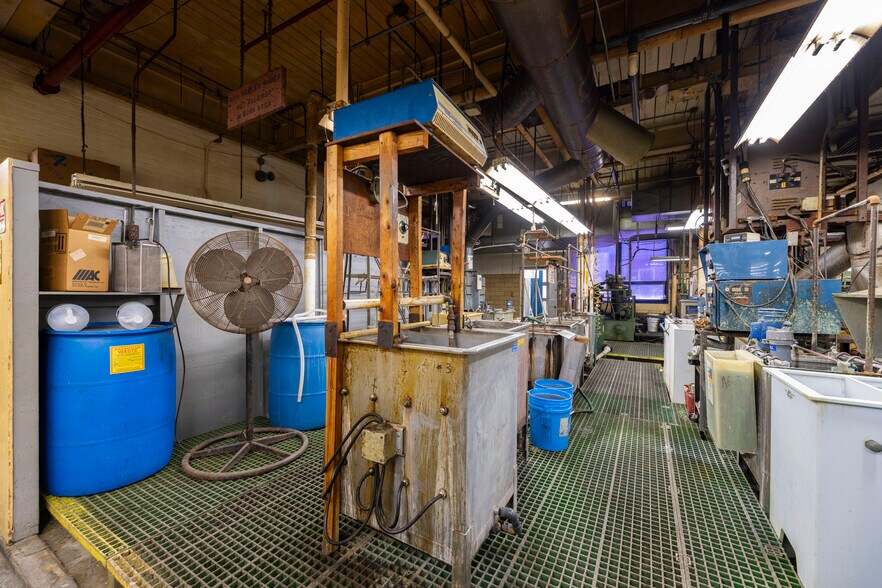 More Photos Of 735 Allens Ave, Providence Industrial For Sale