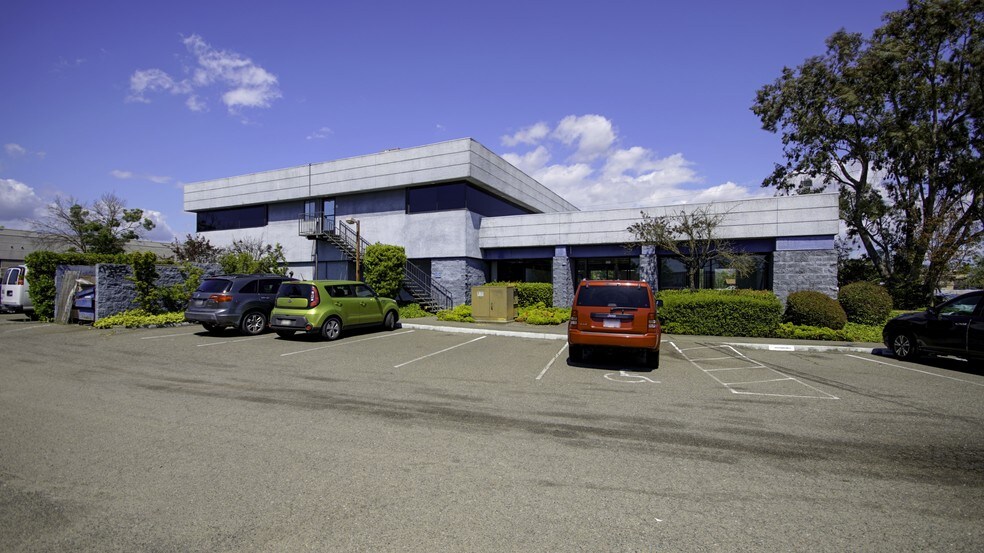 More Photos Of 5755 Redwood Dr, Rohnert Park Storefront Retail Office For Lease