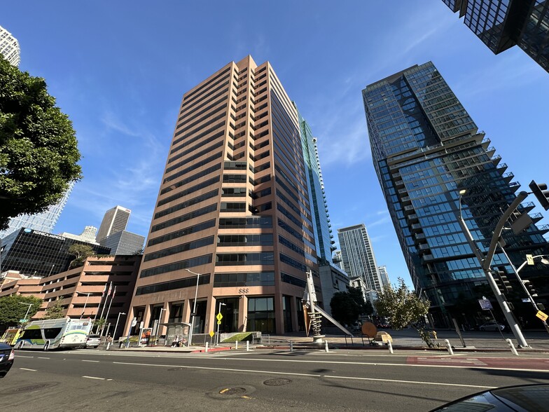 Primary Photo Of 888 S Figueroa St, Los Angeles Office For Lease