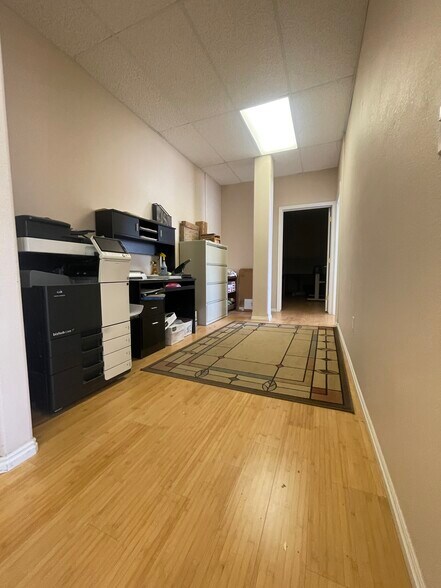 More Photos Of 1006 Aultman St, Ely Office For Sale