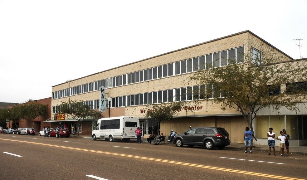 Primary Photo Of 612-620 Washington Ave, Greenville Office For Sale