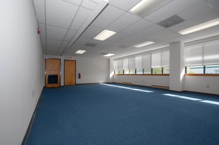 More Photos Of 955 Horsham Rd, Horsham Township Office For Lease