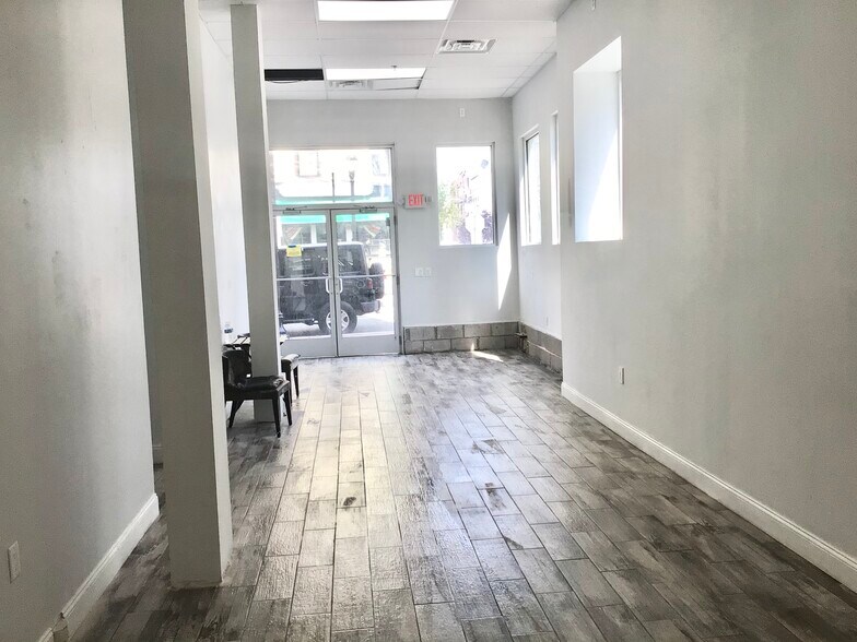 More Photos Of 912 Bergenline Ave, Union City Storefront Retail Residential For Lease
