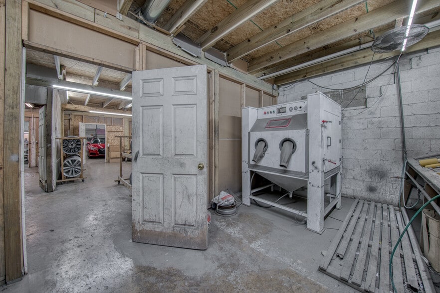 More Photos Of 1080 3rd Ave, North Versailles Warehouse For Sale