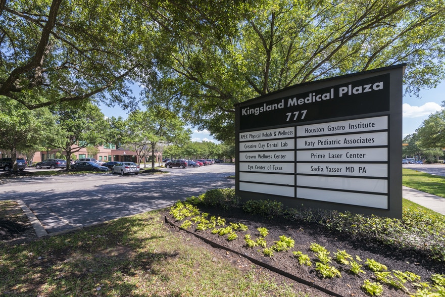More Photos Of 777 S Fry Rd, Katy Medical For Lease