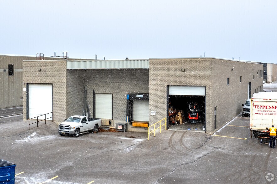 More Photos Of 59 Romina Dr, Vaughan Warehouse For Lease