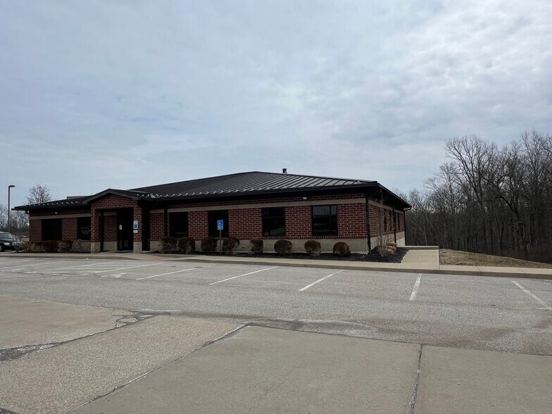 More Photos Of 2701 Chancellor Dr, Fort Mitchell Medical For Sale