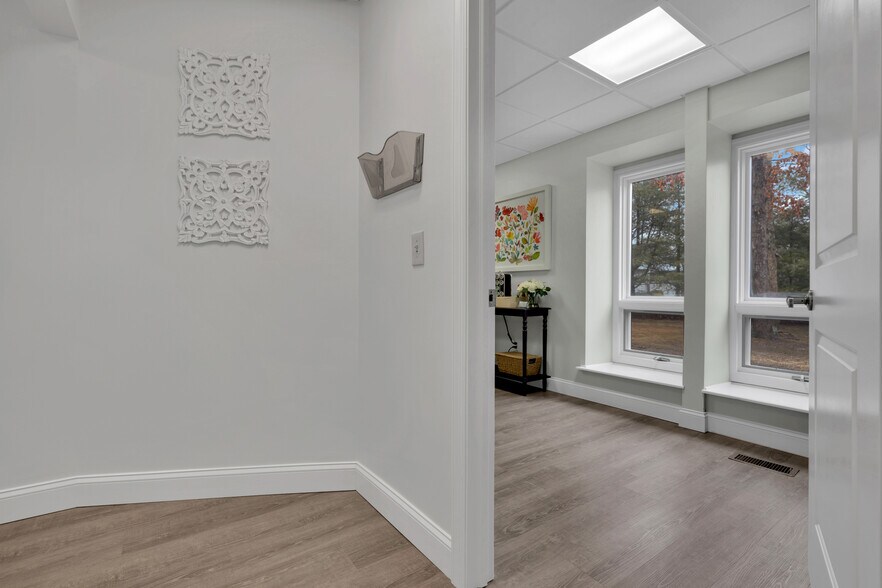 More Photos Of 776-780 Commons Way, Toms River Office For Sale