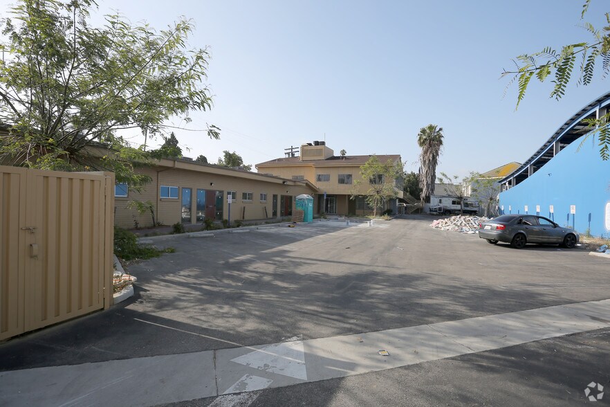 More Photos Of 1828 S Western Ave, Los Angeles Carwash For Lease