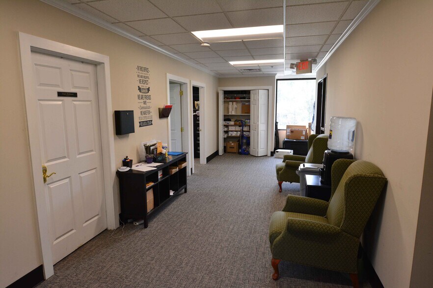 More Photos Of 519 Lancaster Ave, Malvern Office For Sale