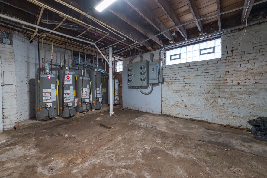 More Photos Of 14120 Superior Rd, Cleveland Multifamily For Sale