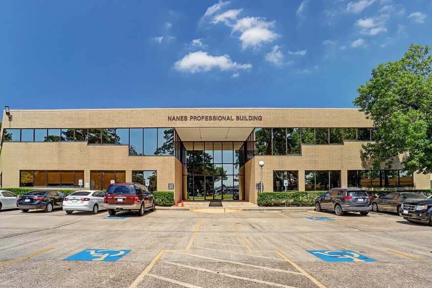 Primary Photo Of 17030 Nanes Dr, Houston Medical For Sale