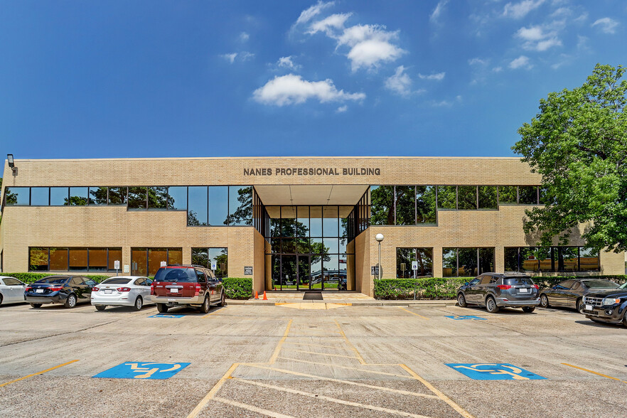 Primary Photo Of 17030 Nanes Dr, Houston Medical For Lease