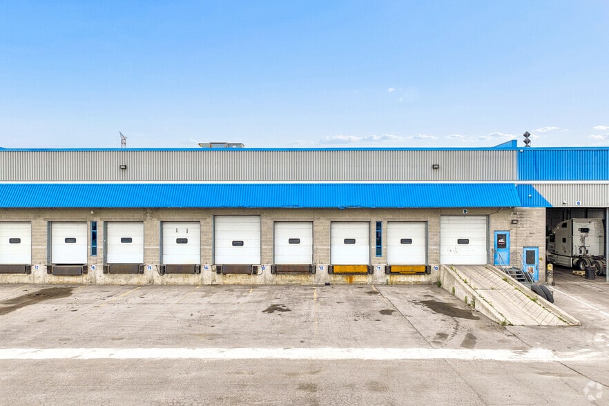 More Photos Of 10862 Steeles Ave E, Milton Truck Terminal For Lease