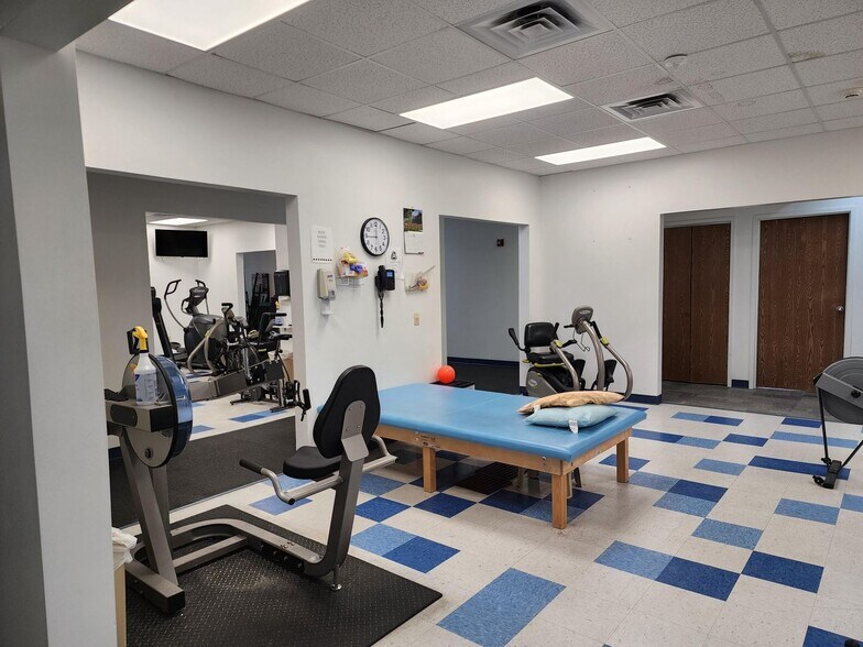 More Photos Of 899 Central St, Millinocket Medical For Sale