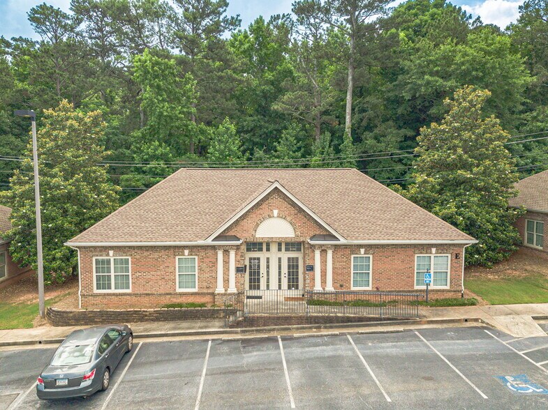 More Photos Of 155 Bankers Blvd, Monroe Business Park For Sale
