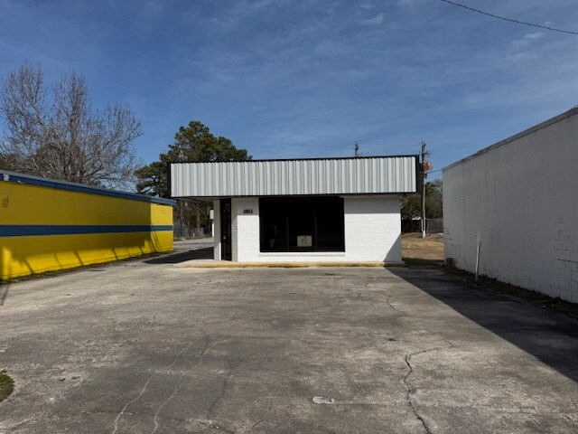 More Photos Of 1911 Lejeune Blvd, Jacksonville Storefront Retail Office For Lease