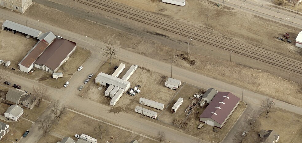 More Photos Of 975 Pacific Ave, Benson Truck Terminal For Sale