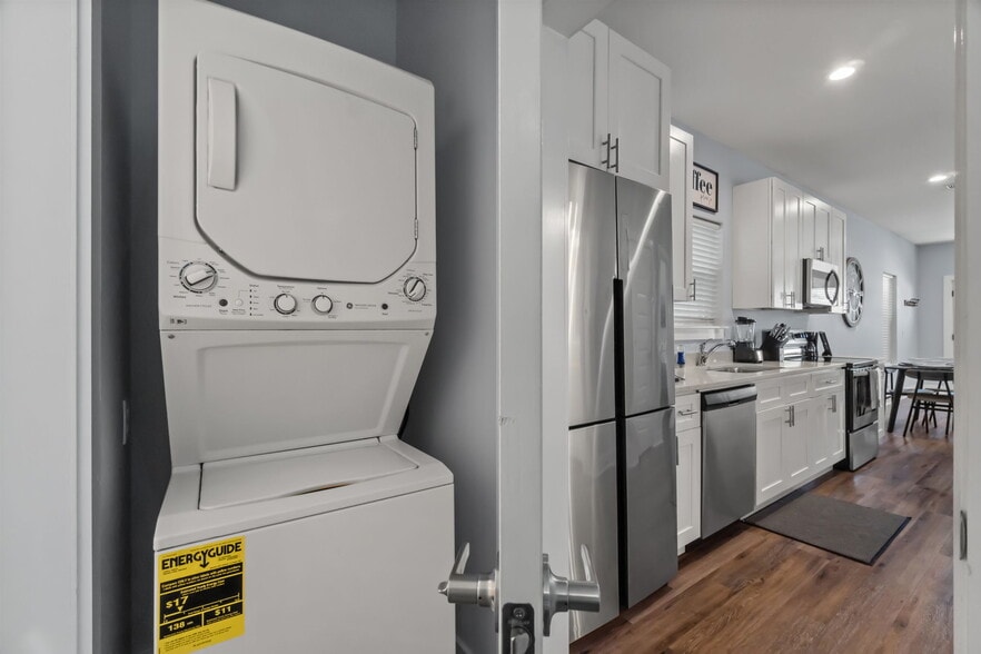 More Photos Of 2906 Sarah Jean Ct, Panama City Manufactured Housing Mobile Home Park For Sale