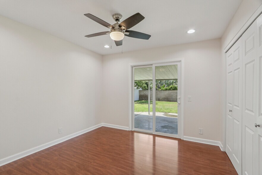 More Photos Of 17148 Stare St, Northridge Apartments For Sale