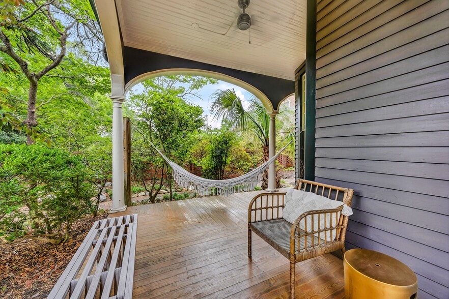 More Photos Of 118 S 4th St, Wilmington Hospitality For Sale