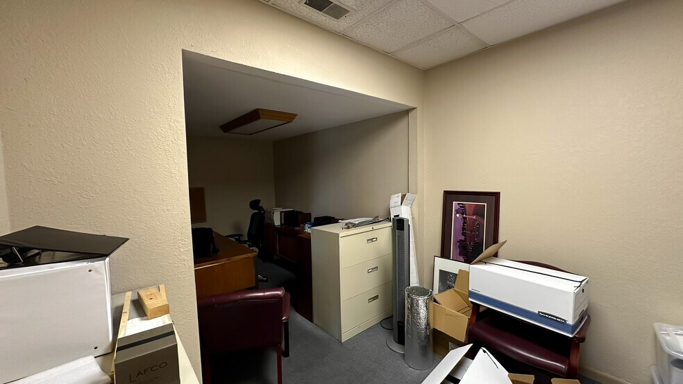 More Photos Of 3120-3126 Reynolds Rd, Lakeland Warehouse For Lease