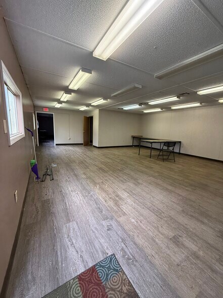 More Photos Of 1128 Dean Forest Rd, Savannah Office For Lease