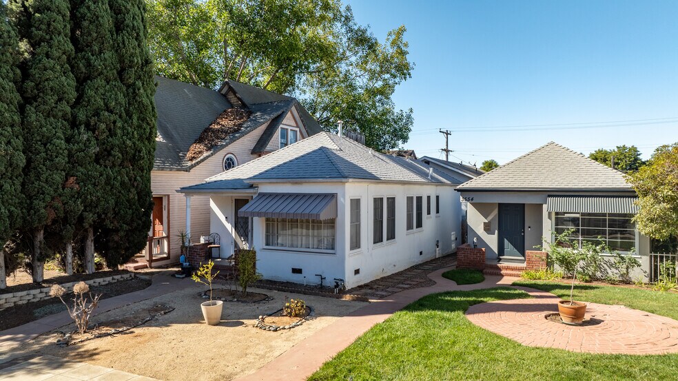 More Photos Of 3552 Front St, San Diego Apartments For Sale