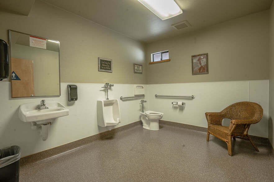 More Photos Of 324 Birch St, Westwood Restaurant For Sale