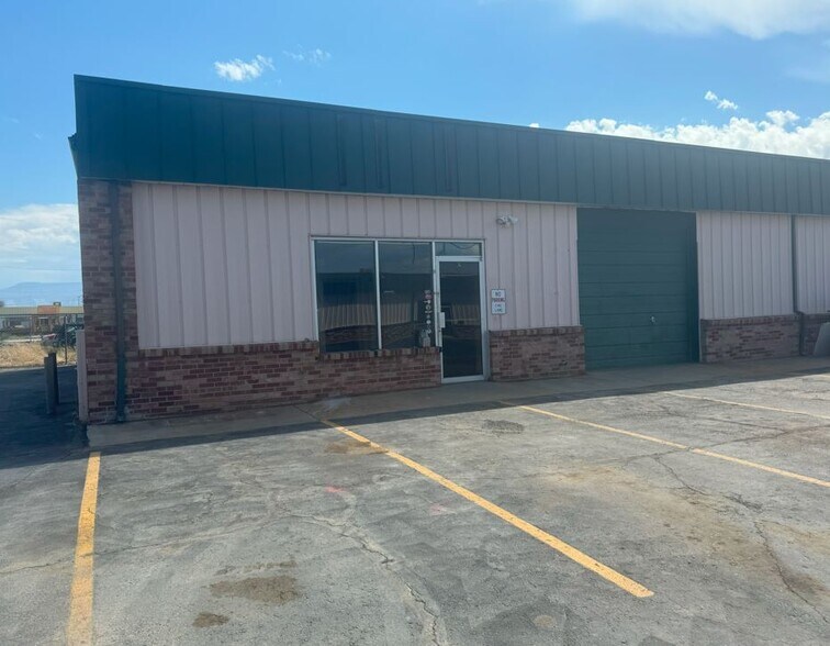 More Photos Of 2458 I 70 Business Loop, Grand Junction Service For Lease