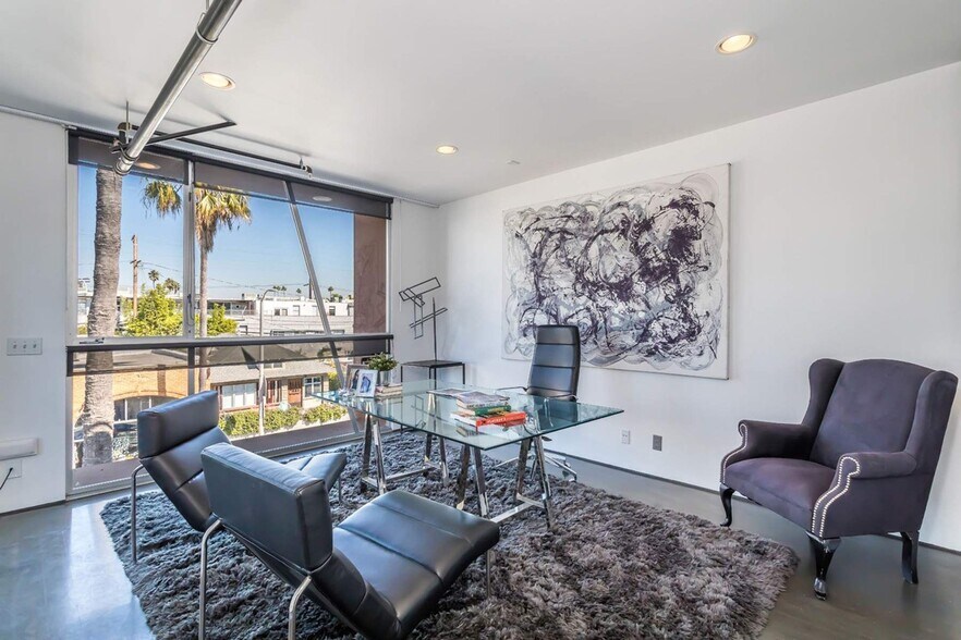 More Photos Of 1212 Abbot Kinney Blvd, Venice Loft Creative Space For Sale