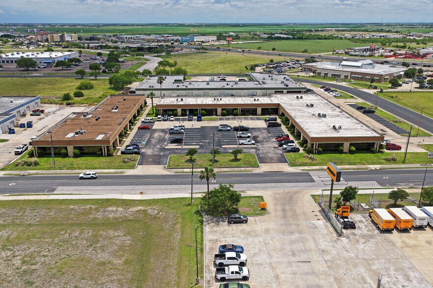 More Photos Of 5541 Bear Ln, Corpus Christi Flex For Sale