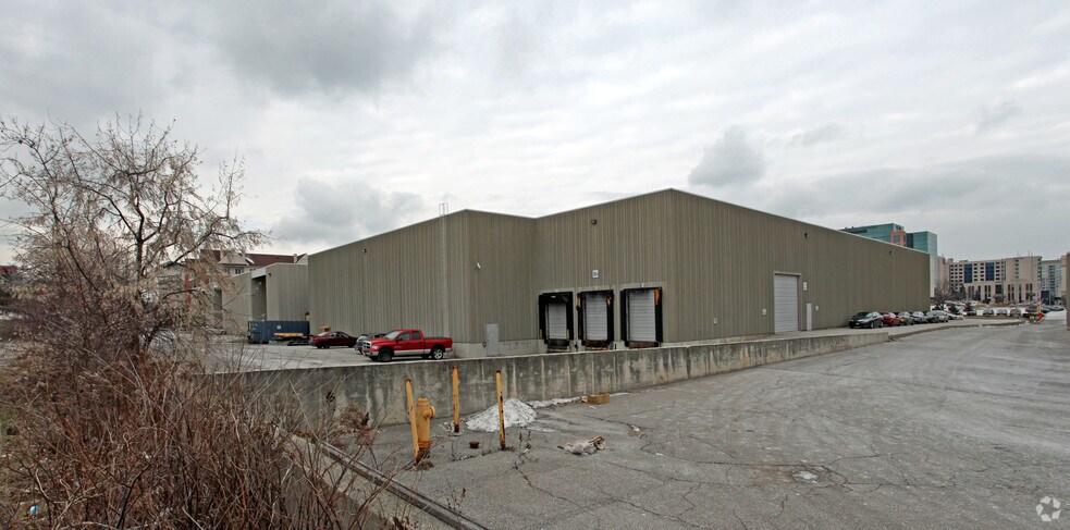 More Photos Of 35 Minthorn Blvd, Markham Manufacturing For Lease