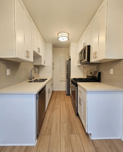 More Photos Of 1944 S Beverly Glen Blvd, Los Angeles Apartments For Sale