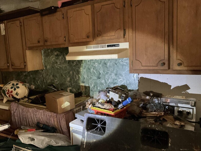 More Photos Of 449 E College St, Jackson General Retail For Sale