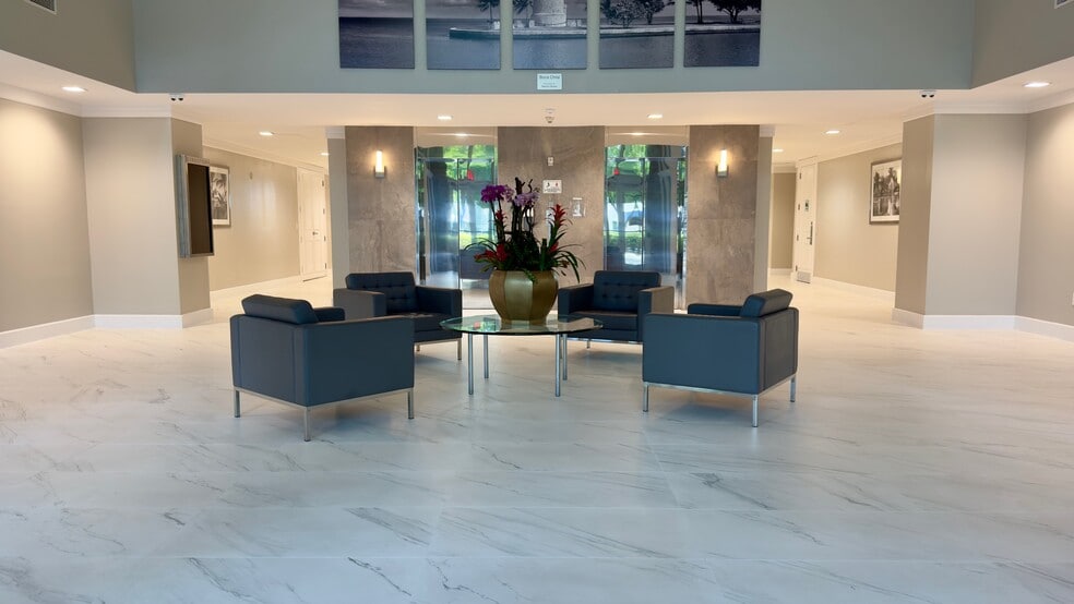 More Photos Of 5835 Waterford District Dr, Miami Loft Creative Space For Lease