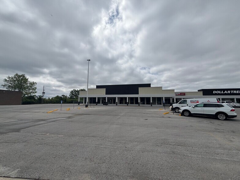 More Photos Of 4835-4953 State Ave, Kansas City Unknown For Lease